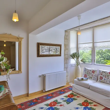 イン My Stone - Special Category Çeşme