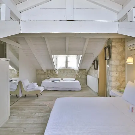 Zajazd My Stone - Special Category Çeşme